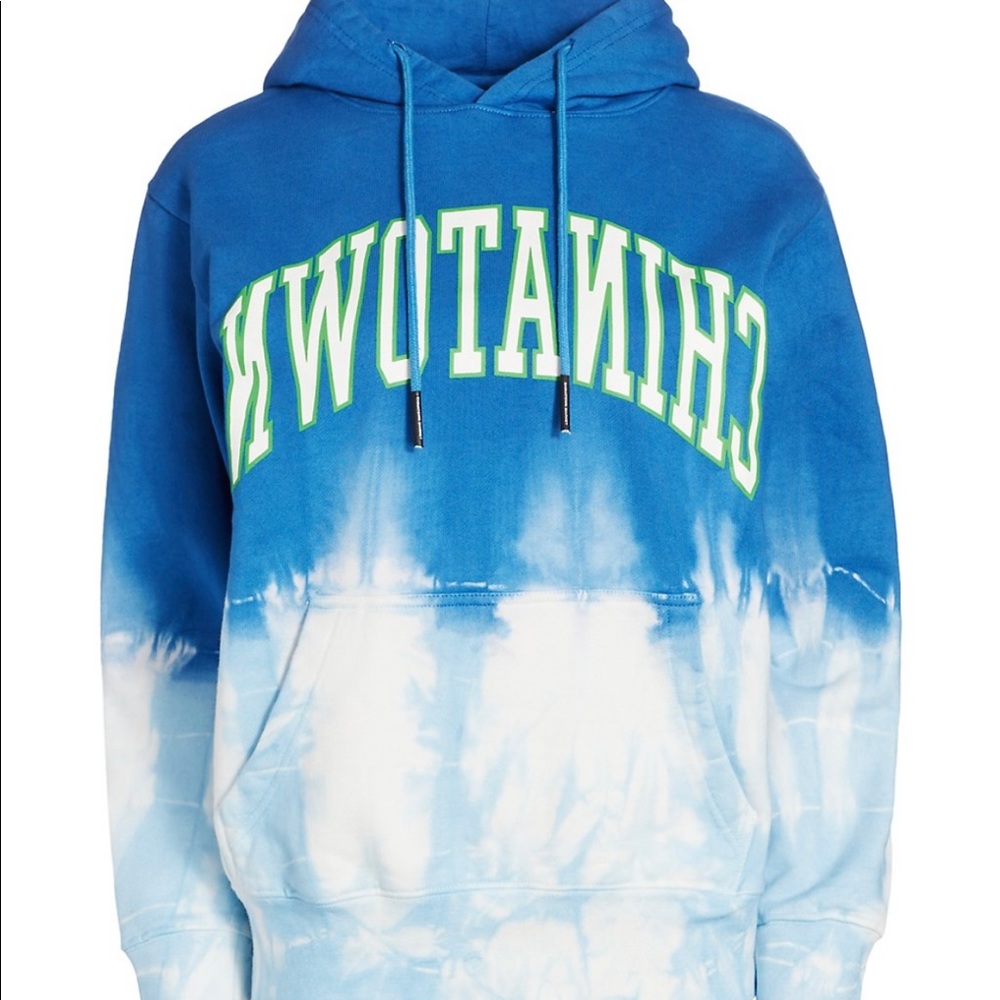 New with tags Chinatown Market Men’s Size Small Hoodie sweatshirt tie dye blue